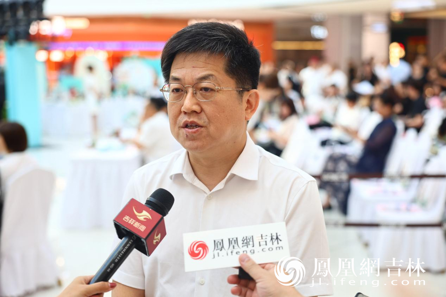 长春中医药大学附属第三临床医院副院长黎明全介绍赛事组织情况。