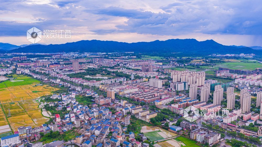 2025年7月10日在江西省吉安市峡江县拍摄的画面。
