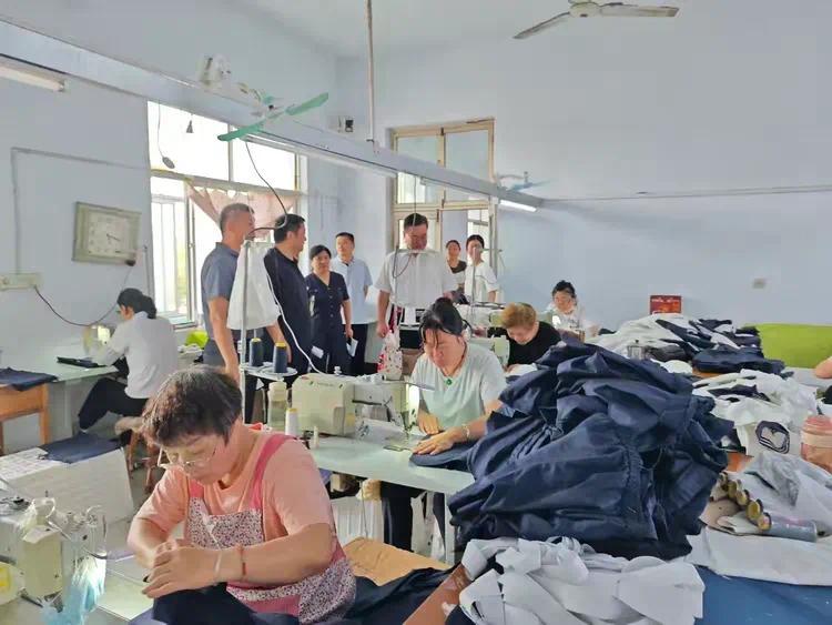 普集街道瑞祥社区就业驿站验收现场