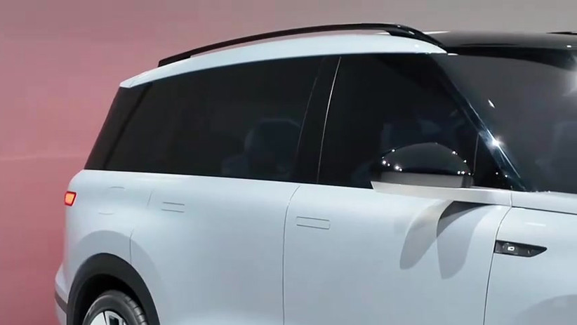 基于TNGA-C平台打造，丰田新款小型面包车配备四驱与多用途内饰