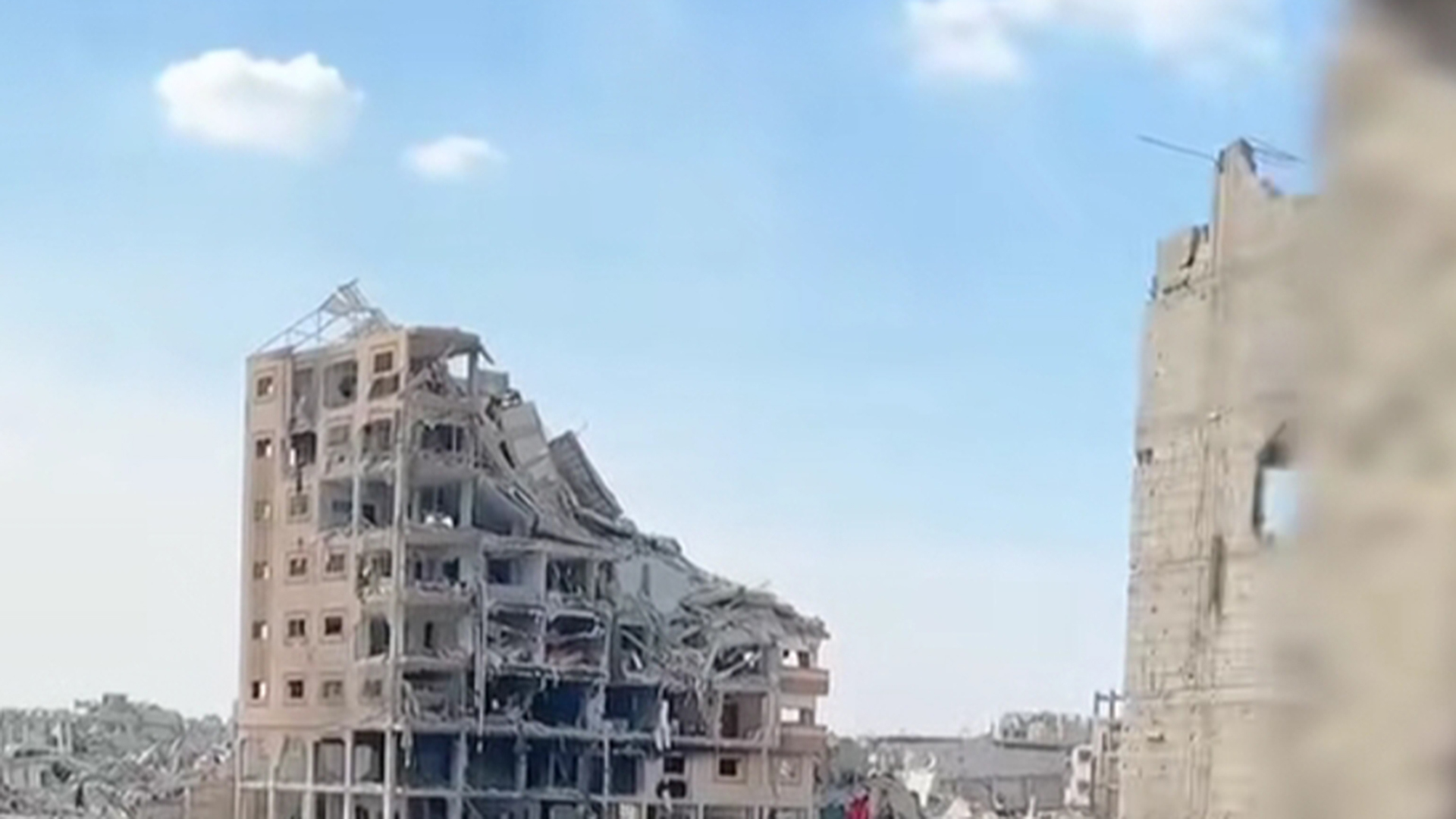 以色列被指对加沙进行断水战，超700名排队取水的民众死亡，其中绝大多数为儿童