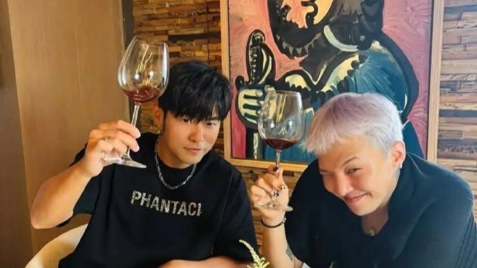 周杰伦晒与权志龙合影，网友：能不能合作一曲？封面图