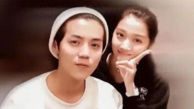 恋爱八年不结婚，这一次，海边拍吻戏的关晓彤没给鹿晗留一丝体面封面图