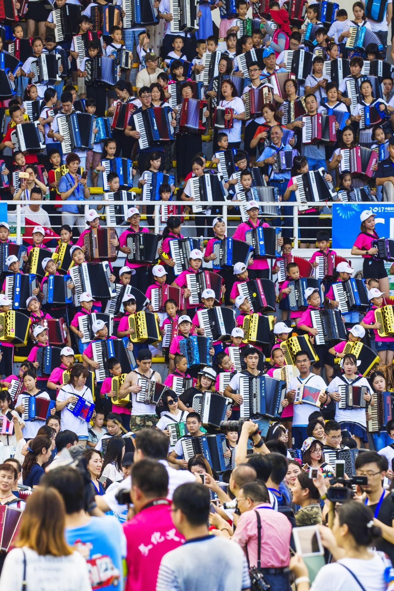 指尖跃动的文化交响——2025第五届深圳国际手风琴艺术周攻略