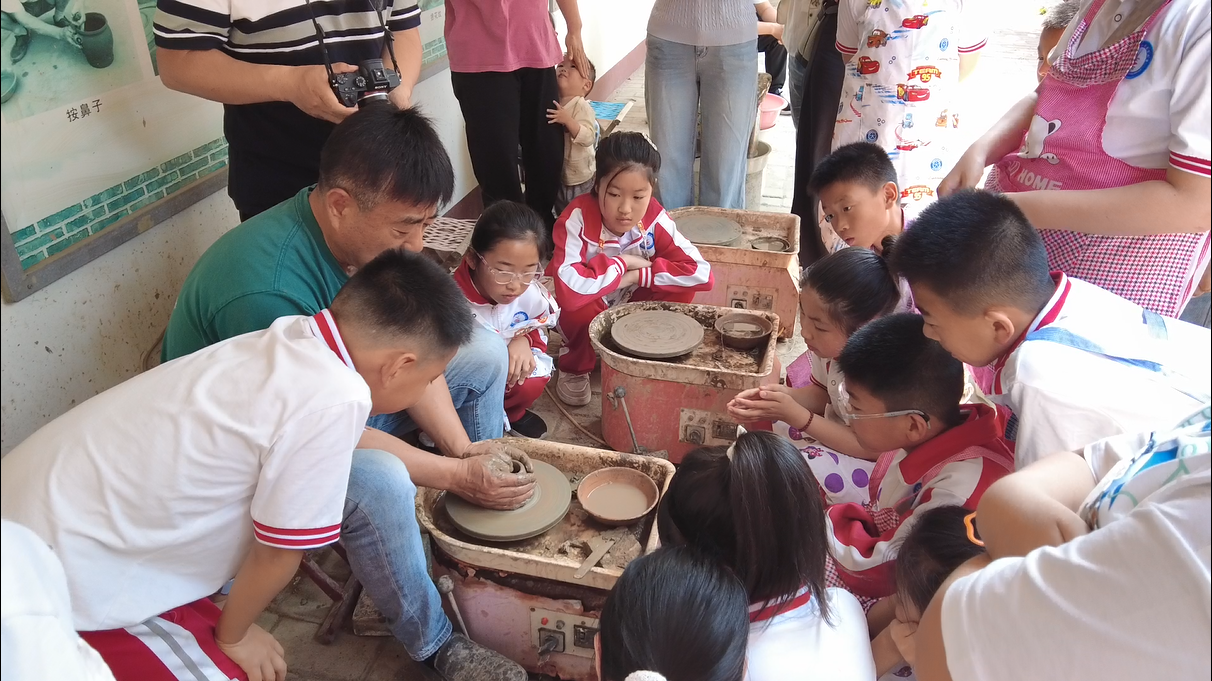 青岛乡里乡亲|千年技艺,匠心独运:探秘中国土陶第一村