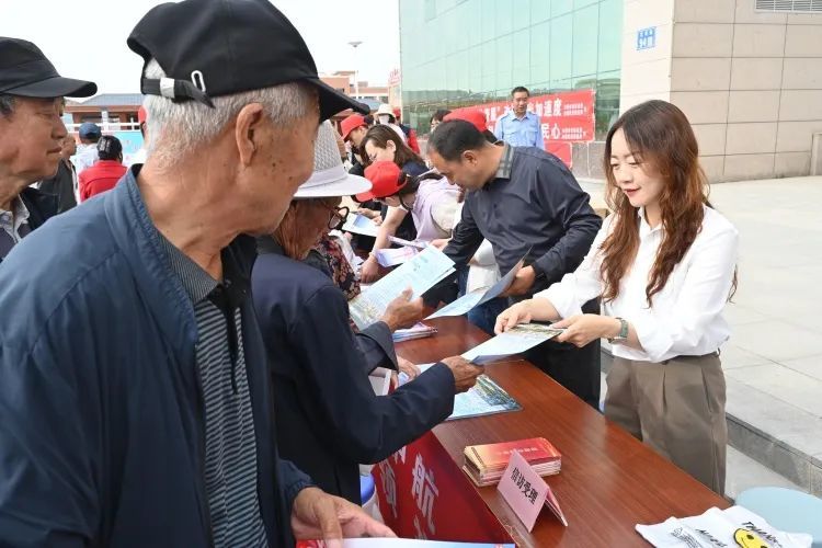 白银市纪委监委联合白银区纪委监委开展“纪检监察信访举报”宣传月活动