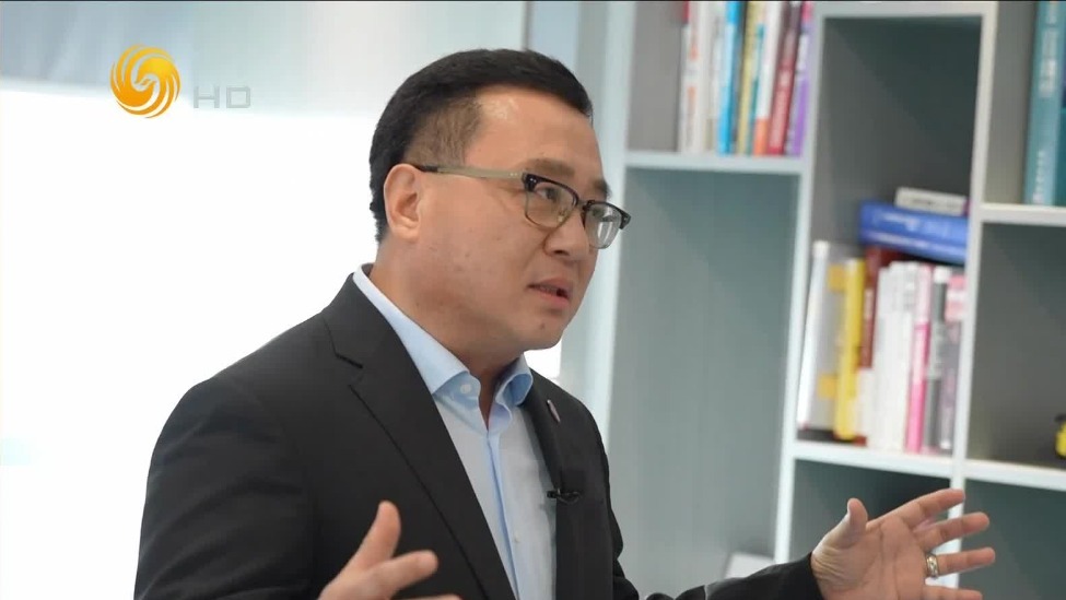 问答神州｜对话清华教授张亚勤：十年之后，机器人会比人多？