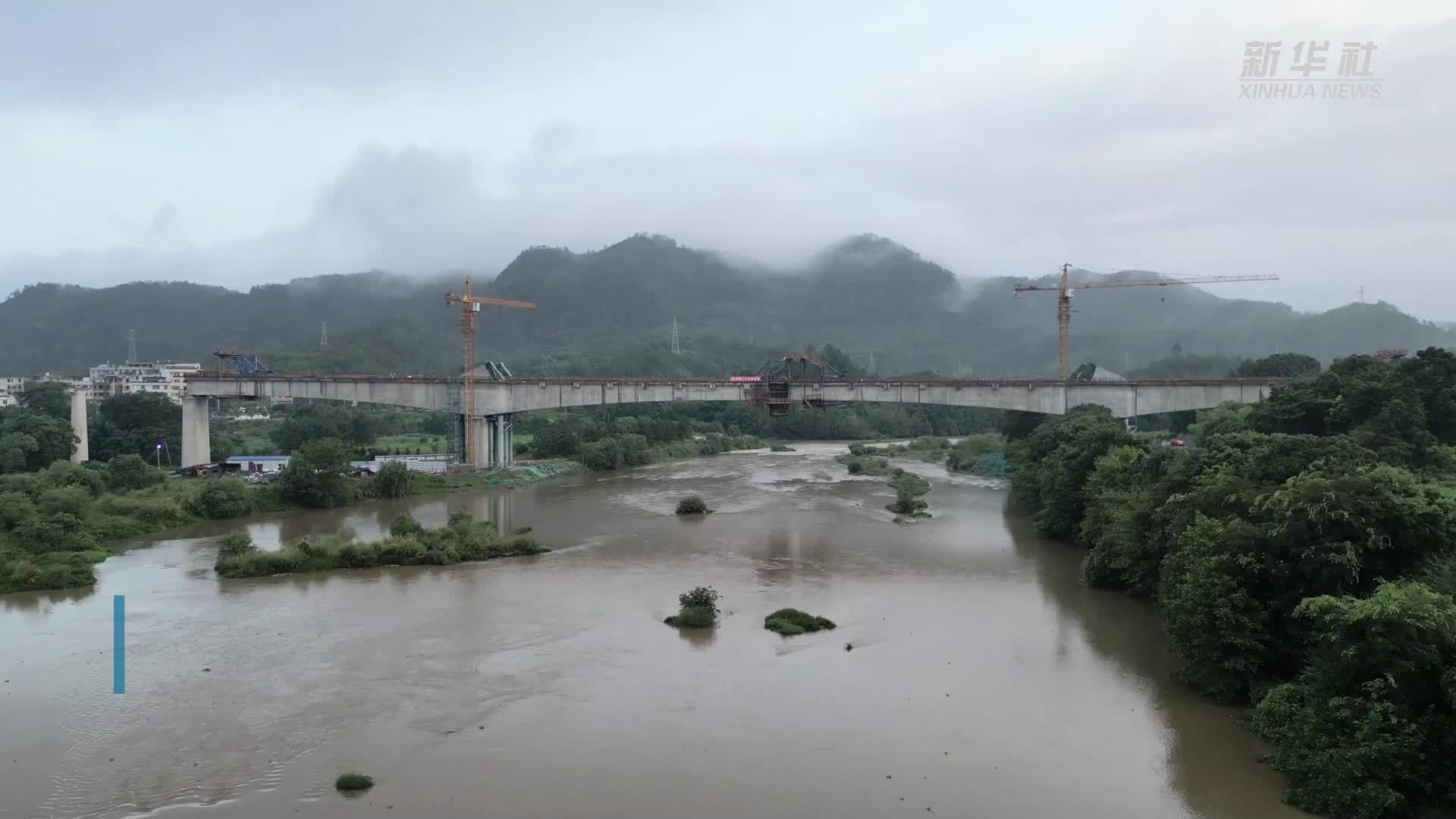 瑞梅铁路全线跨度最大连续梁顺利合龙