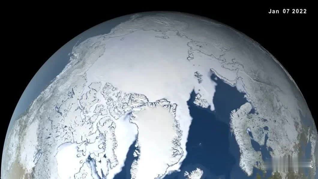 看！这是2022年北极海冰的最大值，真的变化很大