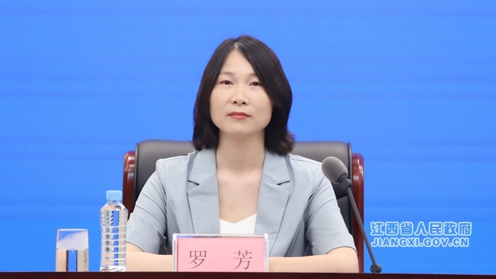 省委宣傳部對外新聞處羅芳（文穎 攝）