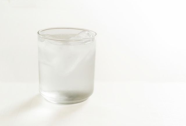 电解质水再好 也别敞开喝