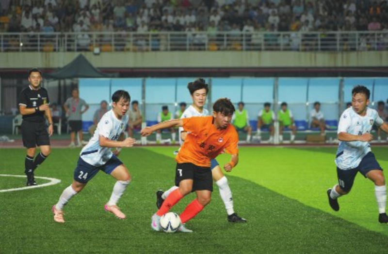 激烈角逐。全媒体记者胡倚海摄