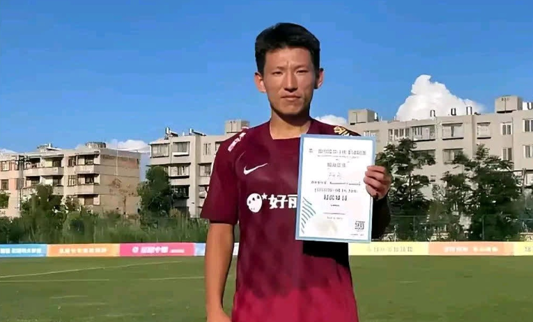 卢建辰　21岁　图片来源：百度百科