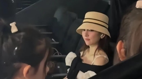 方媛看老公演唱会！待遇升级坐包厢配三个保镖，郭富城赚钱动力足封面图