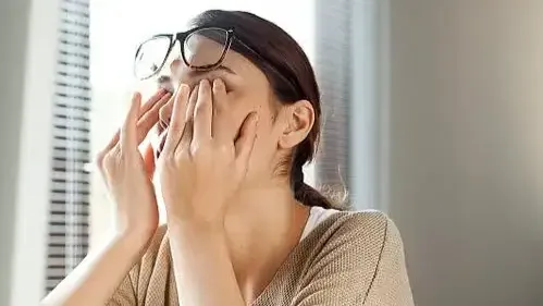 眼睛干燥，如何判断是劳累导致，还是心脏求救信号？