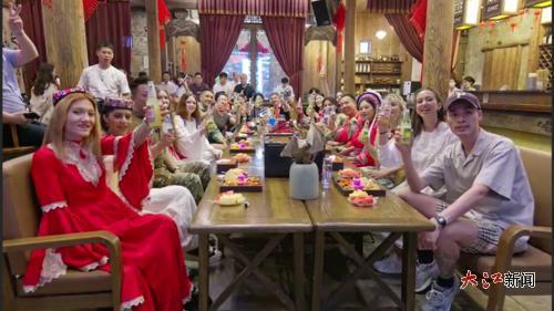 今年5月在婺源举办的“海内外达人节”吸引不少国外游客前来游玩