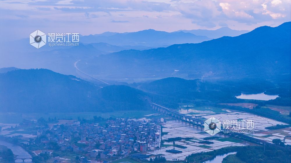 2025年7月10日在江西省吉安市峡江县拍摄的画面。