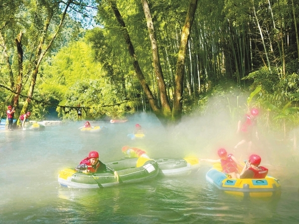 宁波“漂流热” 清凉了游客富了乡村