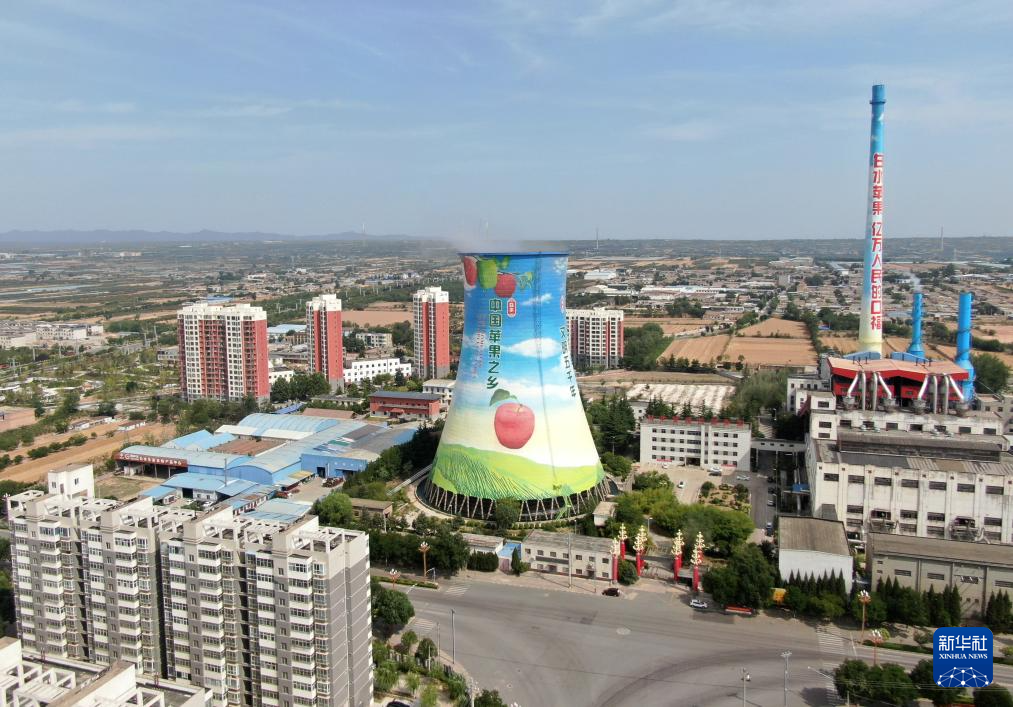 6月10日拍摄的陕西省渭南市白水县街景。新华社记者 李一博 摄