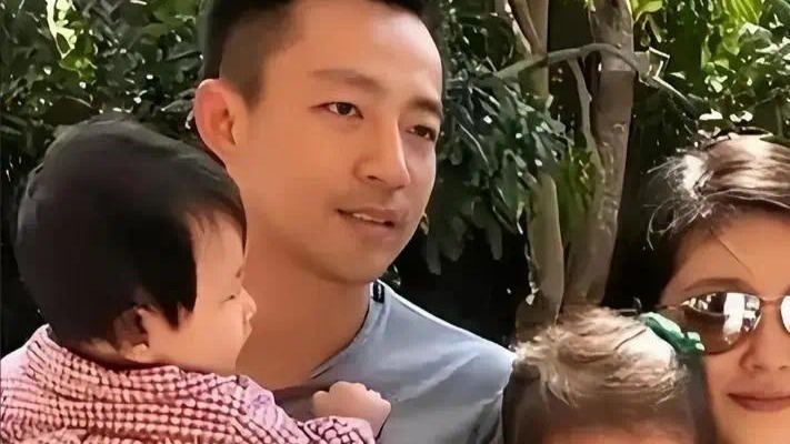 大S孩子正脸照曝光，玥儿长得太像大S，汪小菲一招和S妈划清界限封面图