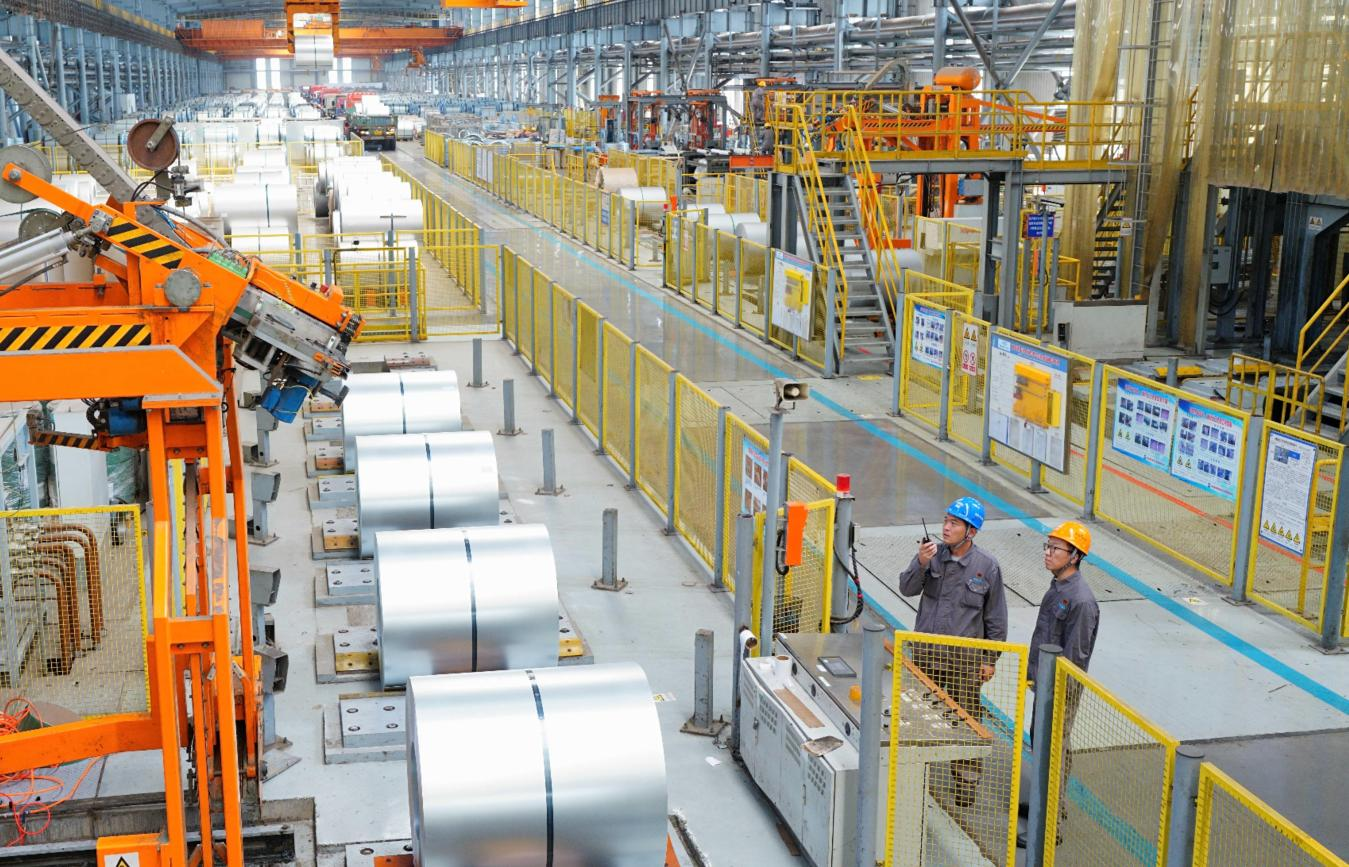 图为河钢集团唐钢公司高强汽车板产线。（河钢供图）