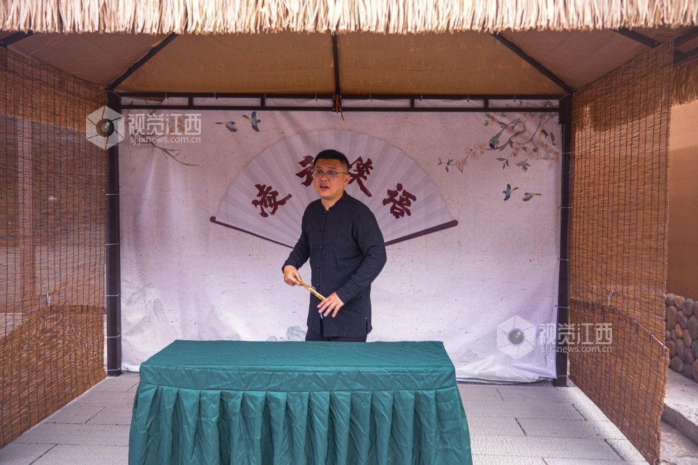 2025年7月19日在江西省井冈山景区凌云街拍摄的画面。