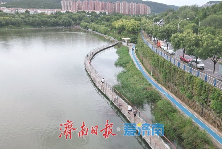 雨润泉城，龙鼎滨水公园碧波荡漾叠瀑重现