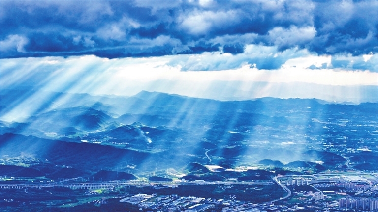 庐山：台风过境现奇景（图）
