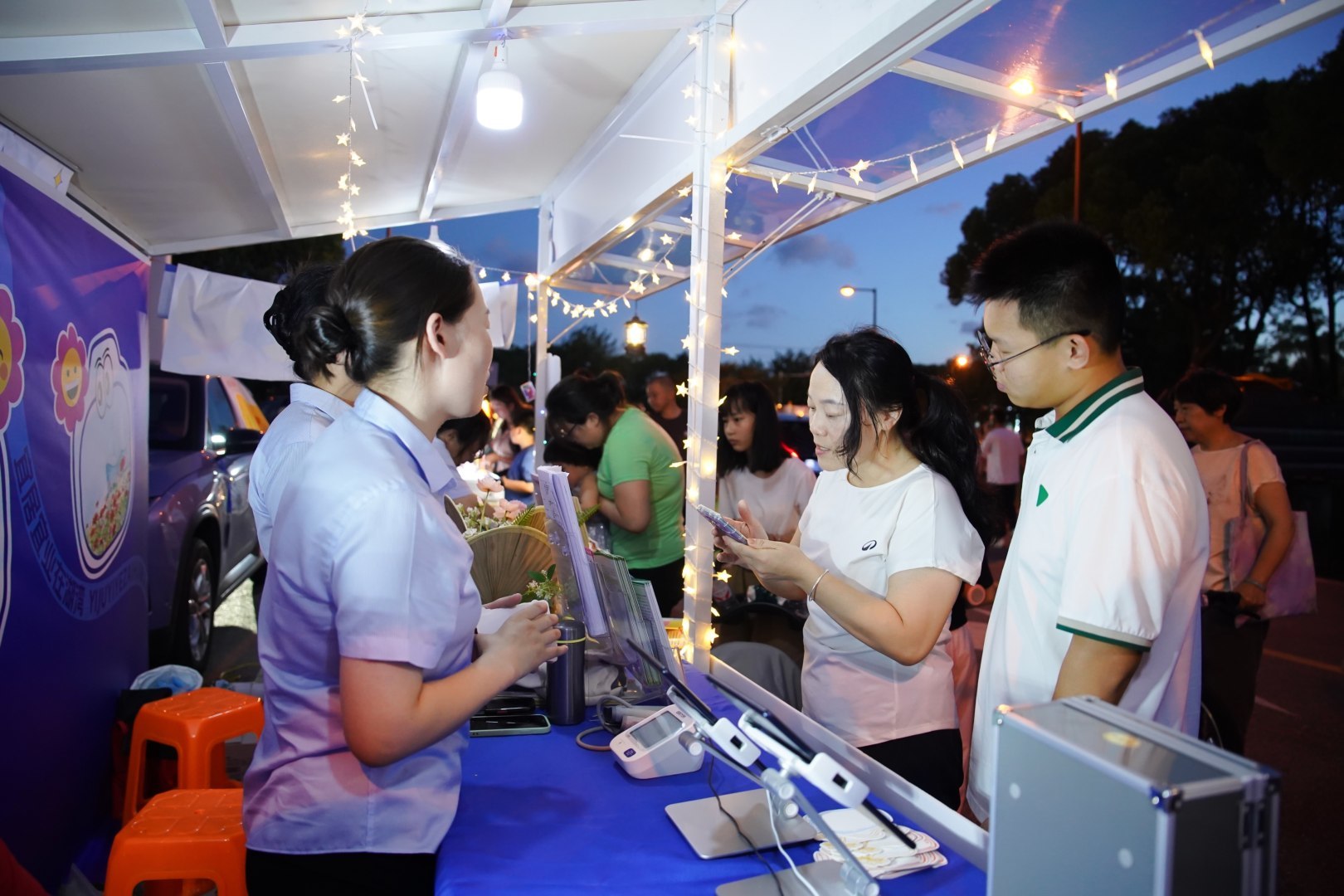 “超”燃高新“政”好你来 全市首个“政务夜市”亮相无锡高新区