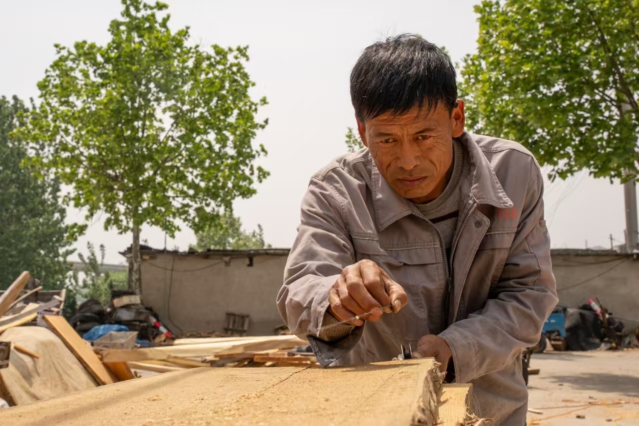 青岛乡里乡亲｜匠心守艺三十五载：木船传人王暖叶的“匠心船说”