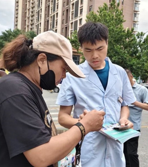 便民服务“面对面”！沧州市第三医院“健康夜市”摆到居民“家门口”