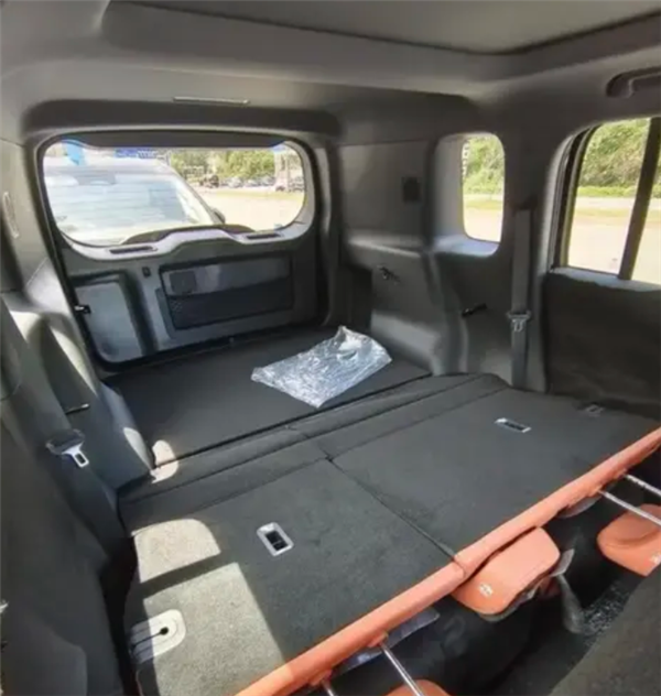 30万级SUV新玩家 方程豹钛7内饰首曝:四季度上市