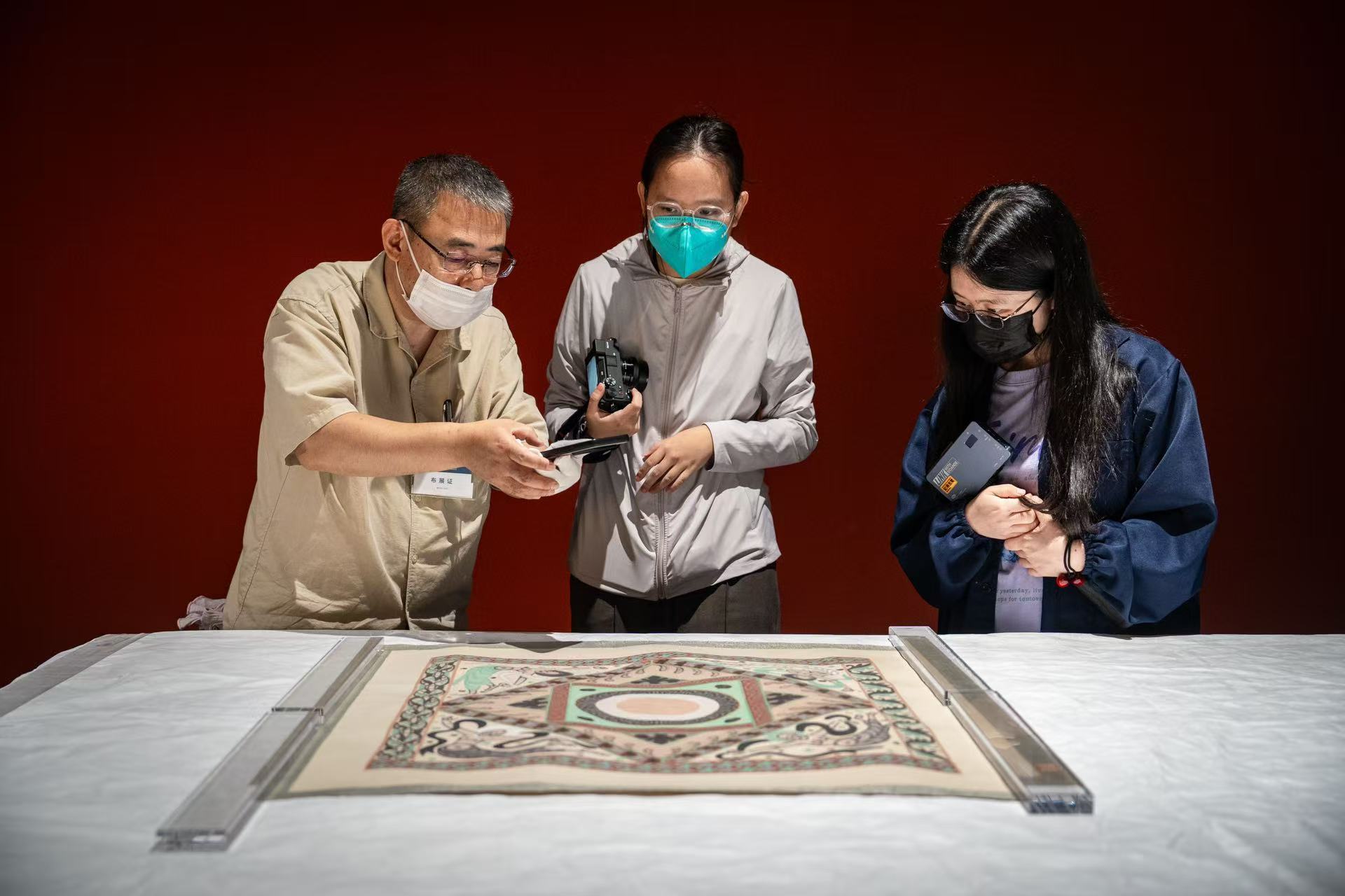 大成敦煌——敦煌“文化艺术大展”探展：六大复原洞窟惊艳亮相，敦煌文物“天团”先睹为快