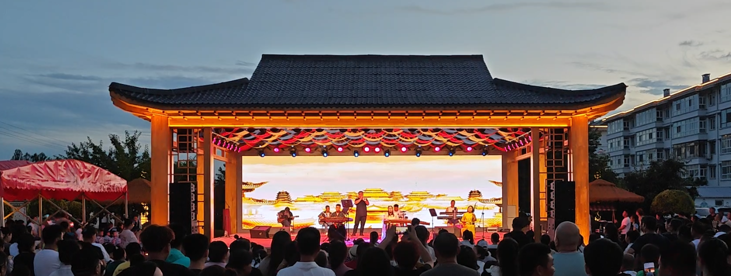 传统器乐演绎现代乐曲（桦川县融媒体中心供图）