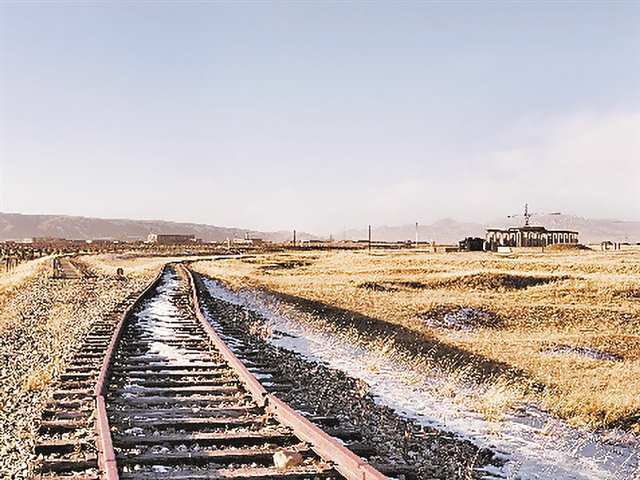 中国首个核武器研制基地——国营221厂旧址专用铁路线现状。（受访者供图）