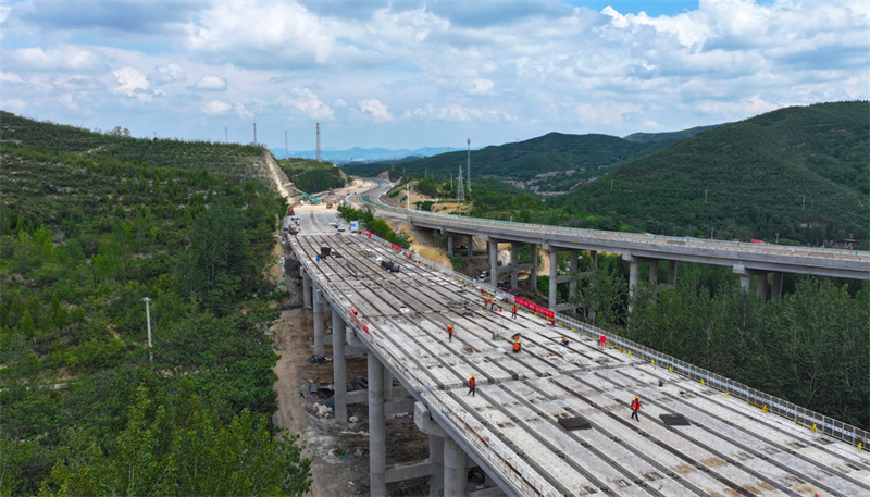 石太高速改扩建项目建设快马加鞭3.jpeg