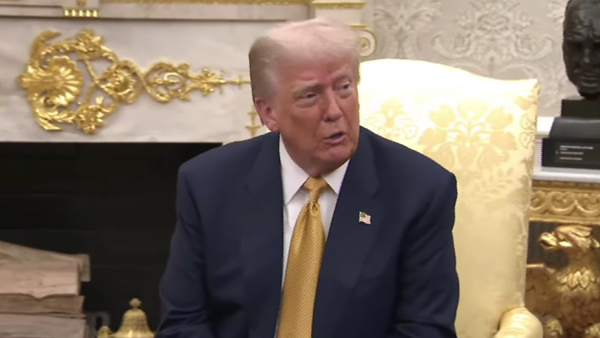 菲总统马科斯想展现对华强硬，特朗普当场打脸：我不介意你和中国关系好