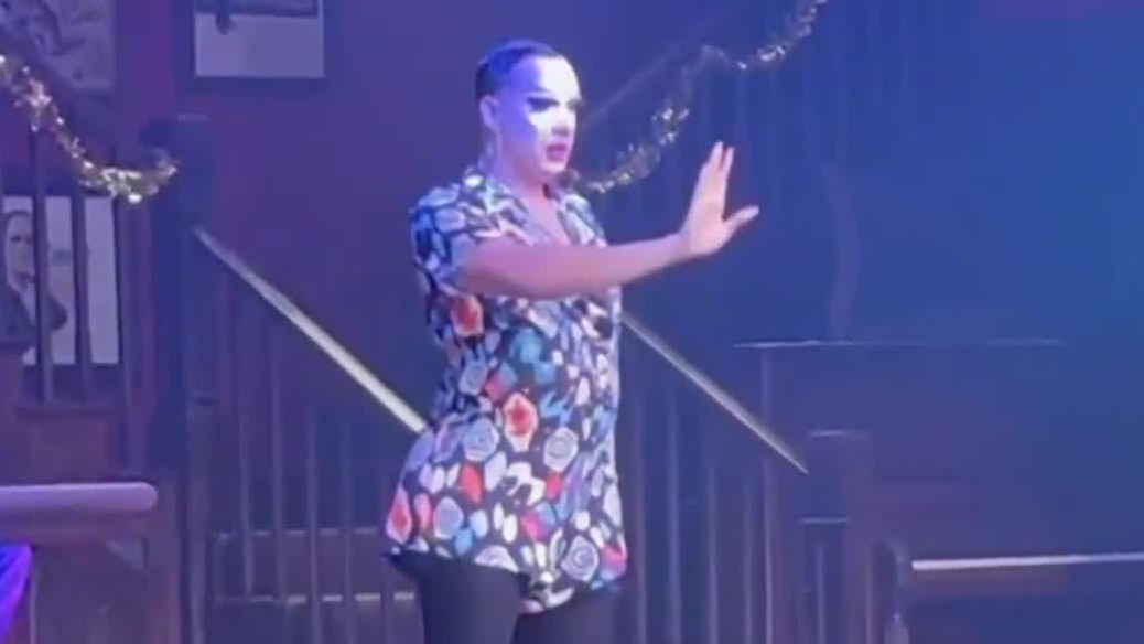 美军第七舰队司令提名被撤，疑因在航母上举办女装变装秀