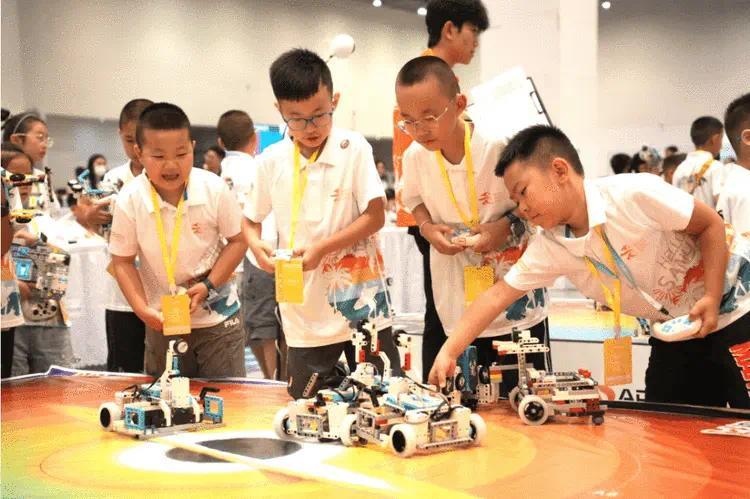 2025世界机器人大赛三亚锦标赛竞赛精彩瞬间
