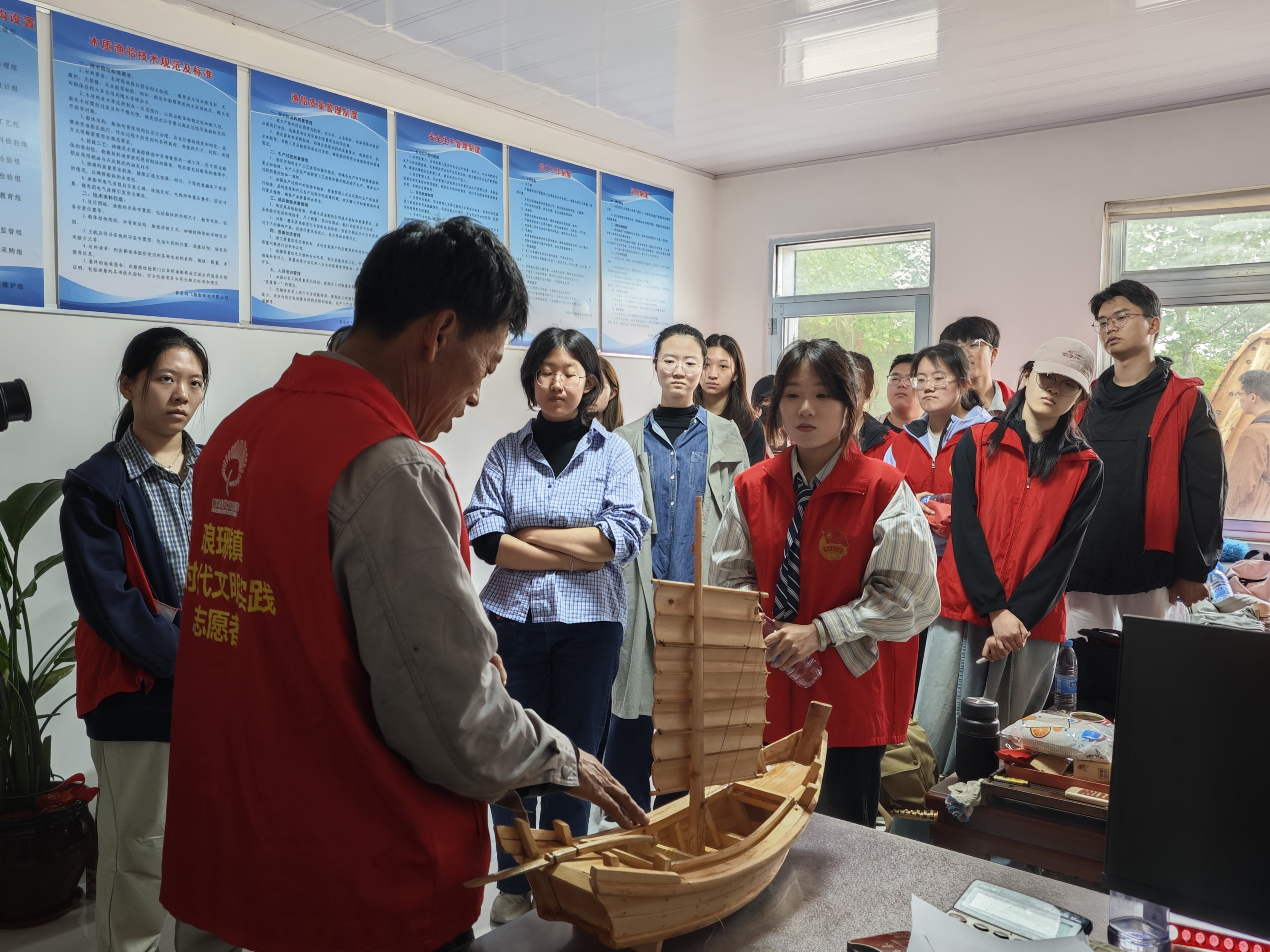 青岛乡里乡亲｜匠心守艺三十五载：木船传人王暖叶的“匠心船说”