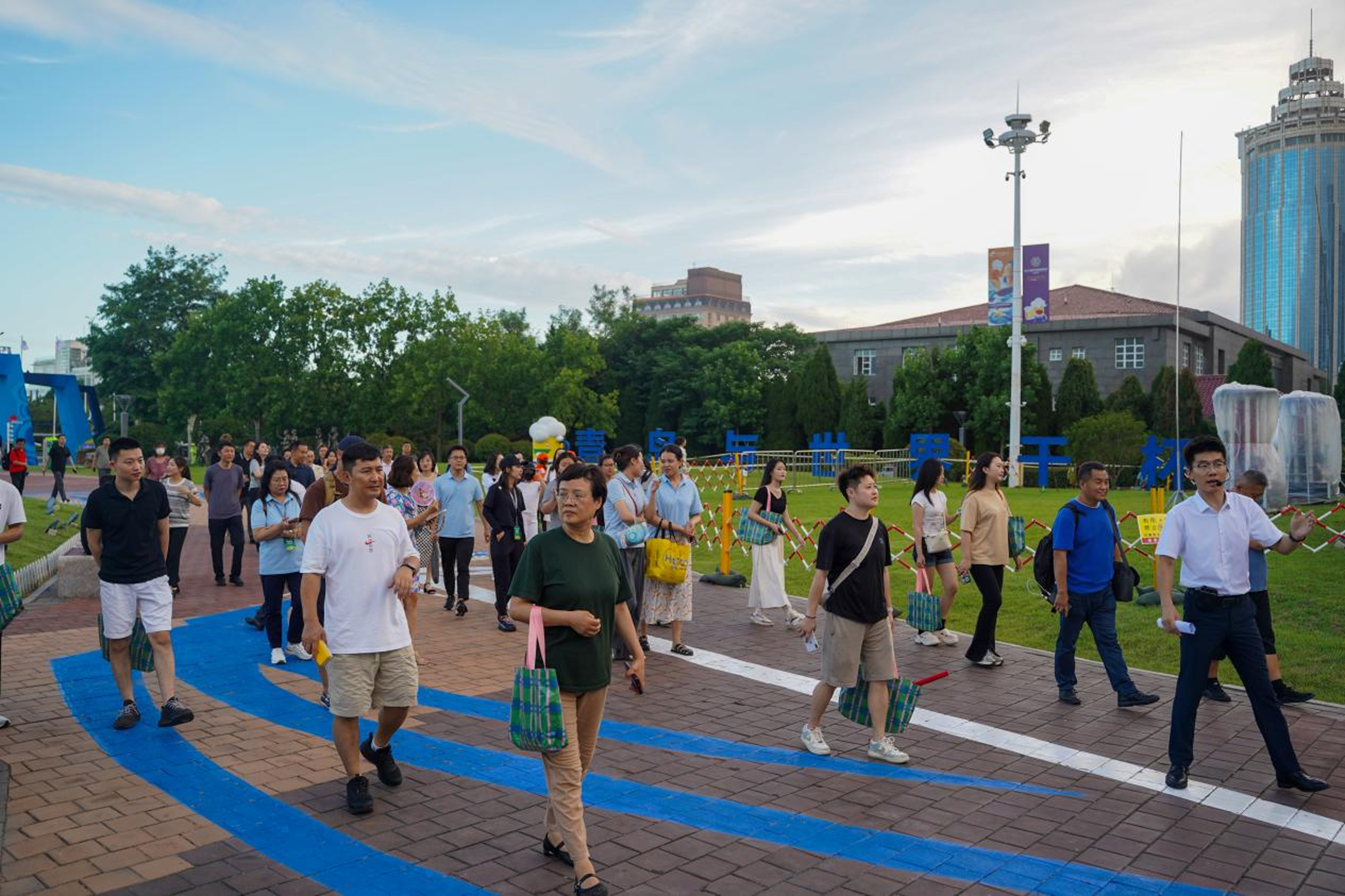 “醉”美崂山，星光闪耀！第35届青岛国际啤酒节崂山会场媒体之夜暨崂山文旅推荐官颁奖仪式圆满举行