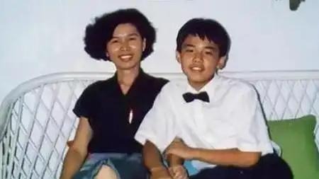 周杰伦把7个女人写进歌里，爱蔡依林最深，伤田馥甄最痛封面图