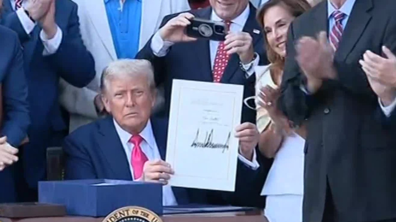 “大而美法案”落地，奥巴马政绩遭全面否定，特朗普任内美国走向何方？