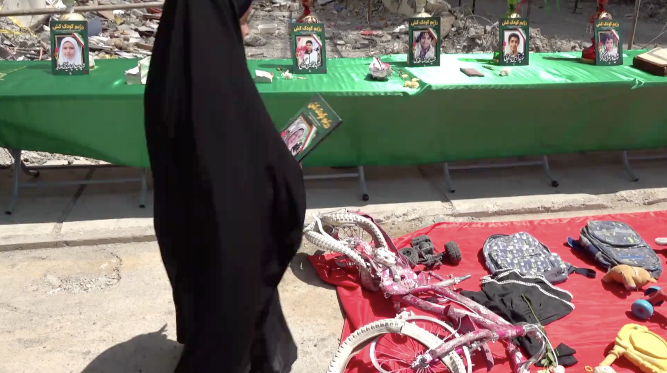 德黑兰居民楼遇袭满月：逾30名儿童遇难