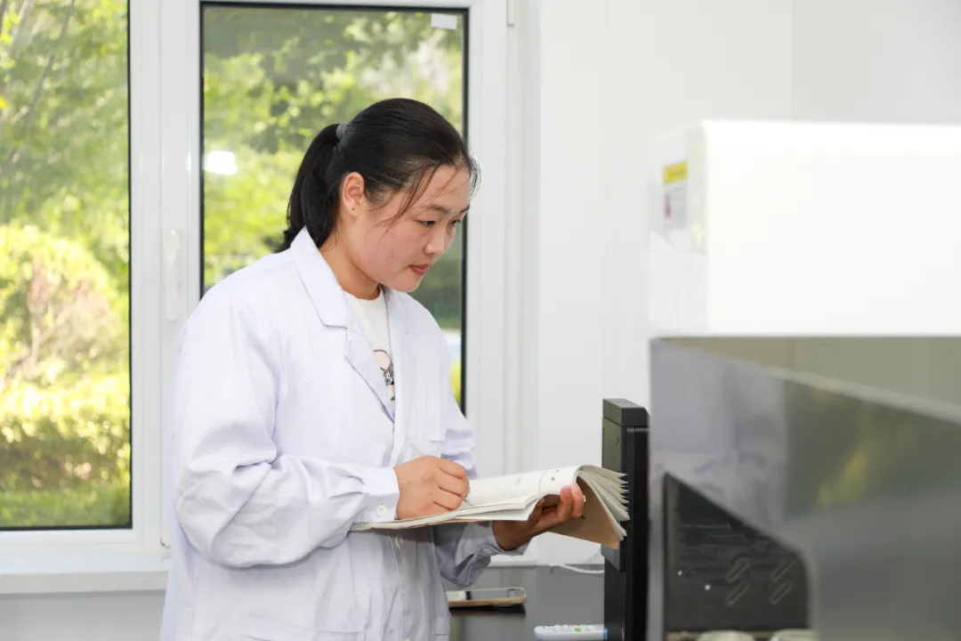 微笑青岛|苏艳：十二载监测路，只为守护城市的碧海蓝天