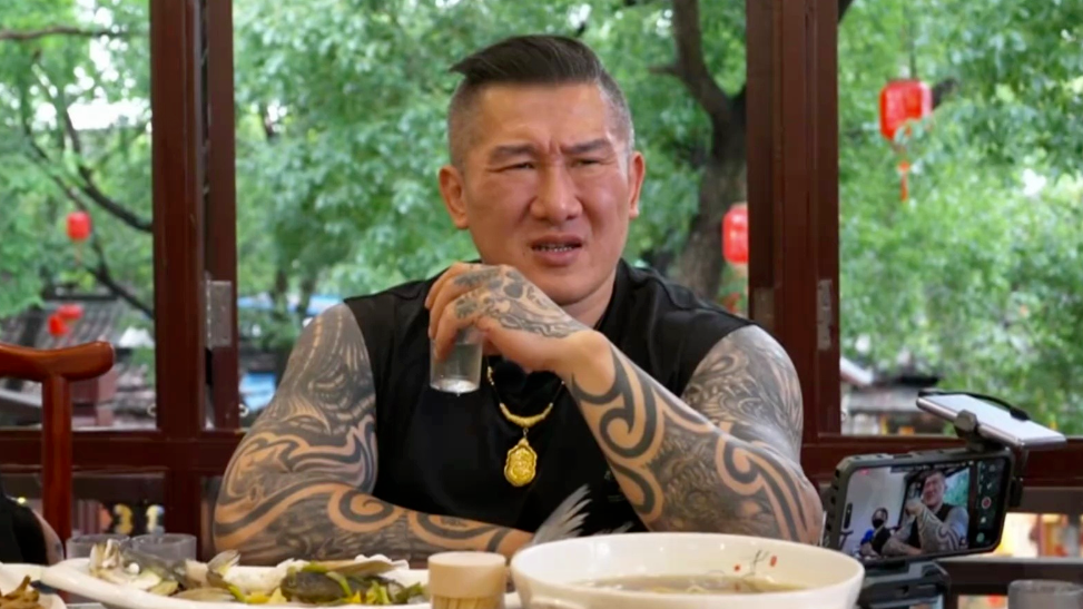 “馆长”怒斥赖清德是混蛋：2028年“大选”想连任？下辈子吧