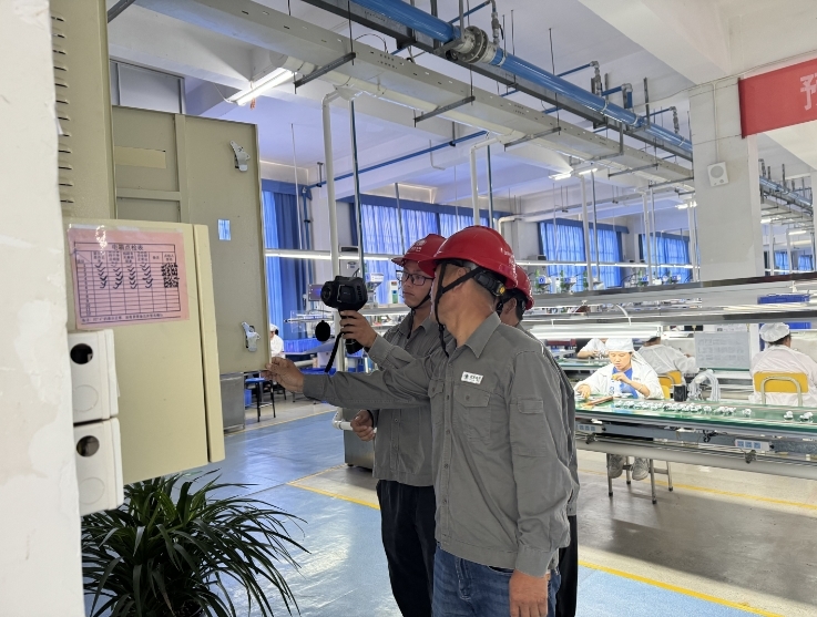 供电公司上门“把脉问诊” 助企业用电安全与能效双提升