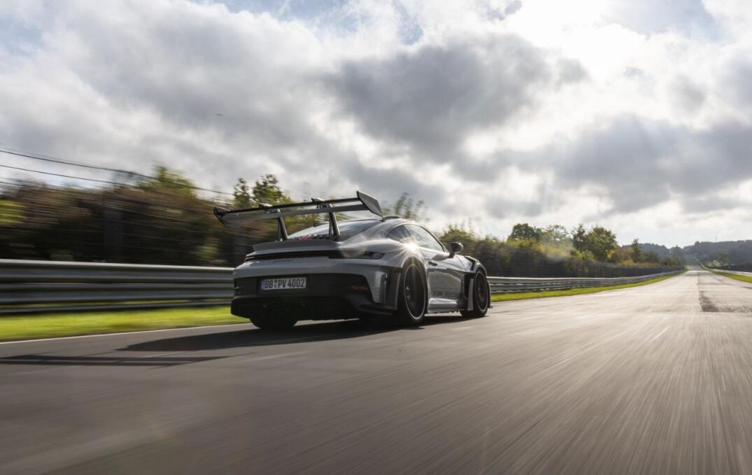 比特斯拉还能打?德国人给这些中国车的分数还挺高