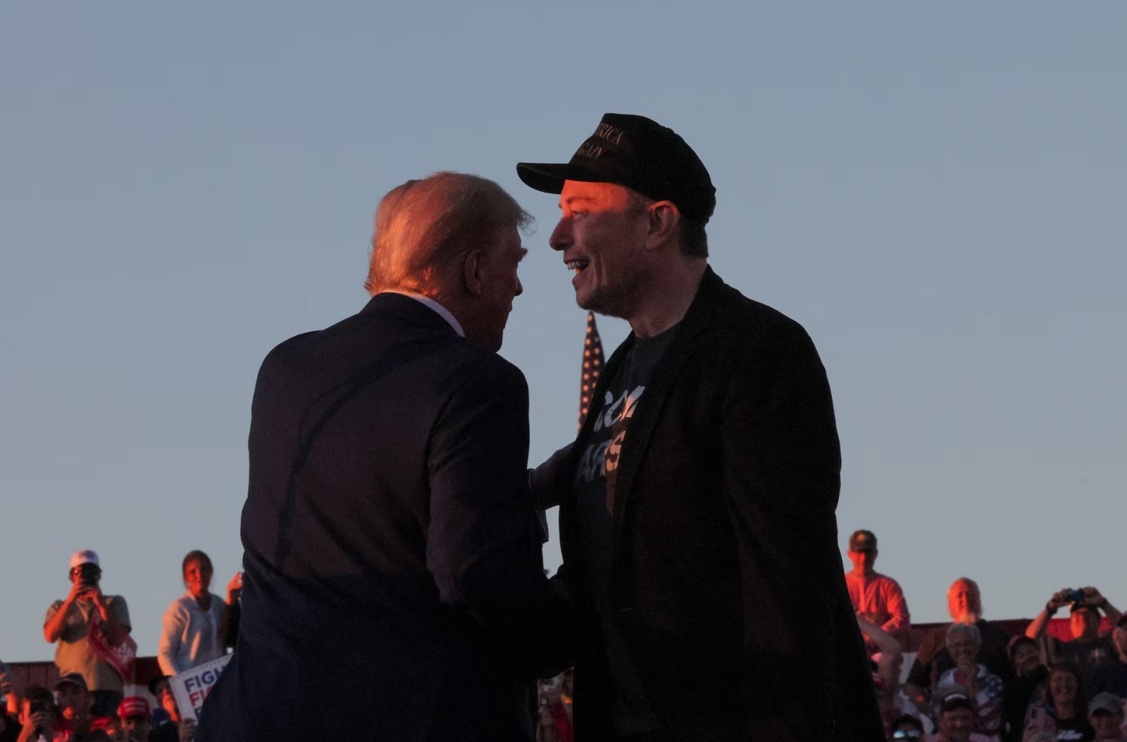 “特马”关系缓和？特朗普澄清：我无意“摧毁”马斯克旗下公司