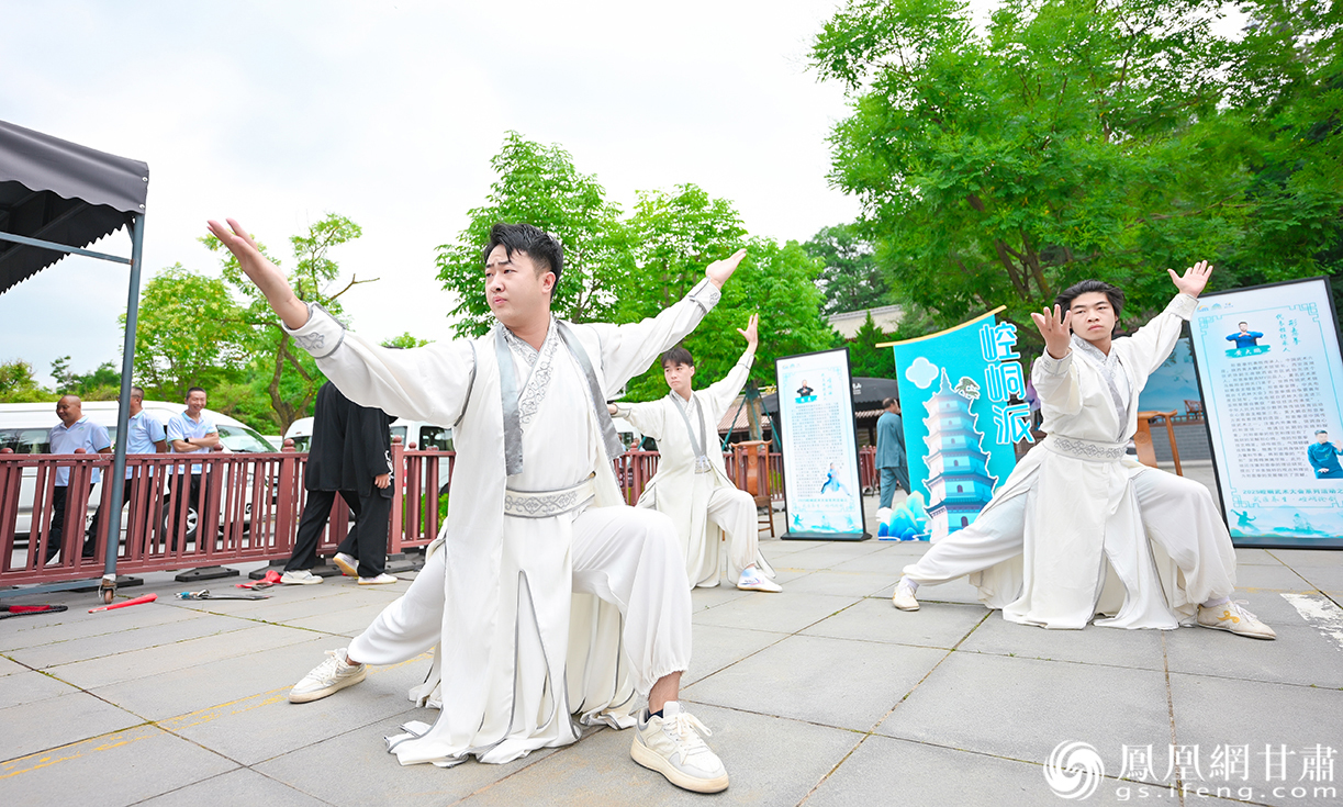 崆峒派弟子演武